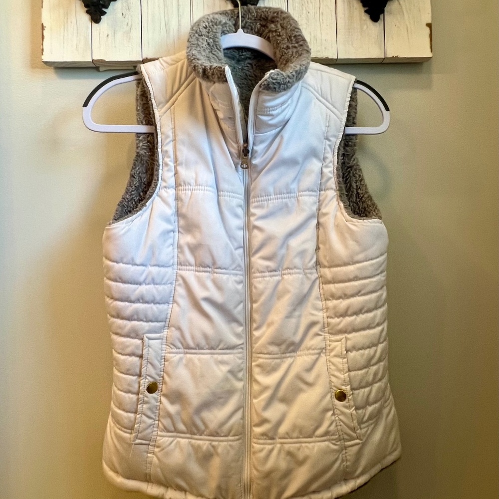 White fur puffer vest
